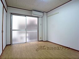 京阪本線 藤森駅 徒歩4分の賃貸アパート 2階1Kのリビング/ダイニング