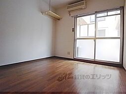 近鉄京都線 桃山御陵前駅 徒歩4分の賃貸マンション 3階1Kのリビング/ダイニング