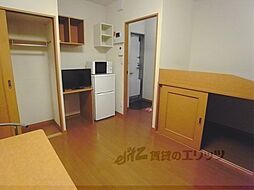 レオパレスＭＯＭＯＹＡＭＡ 2階1Kのリビング/ダイニング