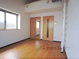 京阪本線 龍谷大前深草駅 徒歩5分の賃貸マンション 4階1Kのリビング/ダイニング