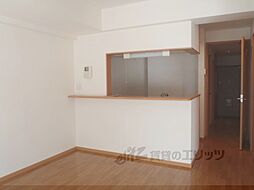 JR奈良線 六地蔵駅 徒歩24分の賃貸マンション 1階2LDKのリビング/ダイニング