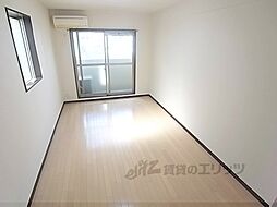 グロリアス深草 209 2階1Kのリビング/ダイニング