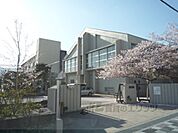 神足小学校まで50メートル