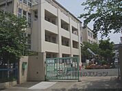 桃陵中学校まで350メートル