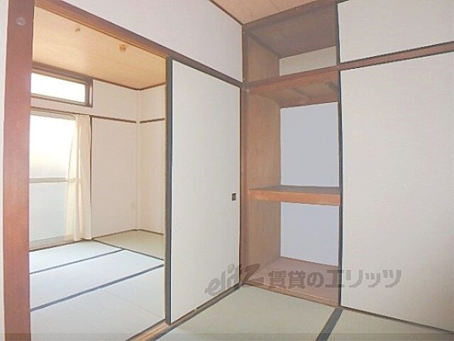 寝室