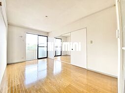 グランドール・アイ　Ｂ棟 205 2階3DKのリビング/ダイニング