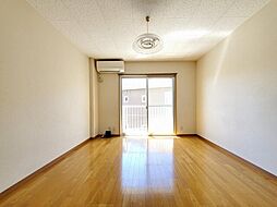 アパルトナガノ　II 108 1階1Kのリビング/ダイニング