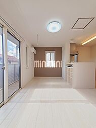 アマビリテB 202 2階1LDKのリビング/ダイニング