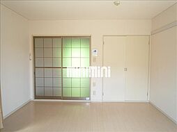 リブ・フレグランス 105 1階1Kのリビング/ダイニング