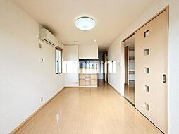 メゾン・ルピナ 202 1階2LDKのリビング/ダイニング