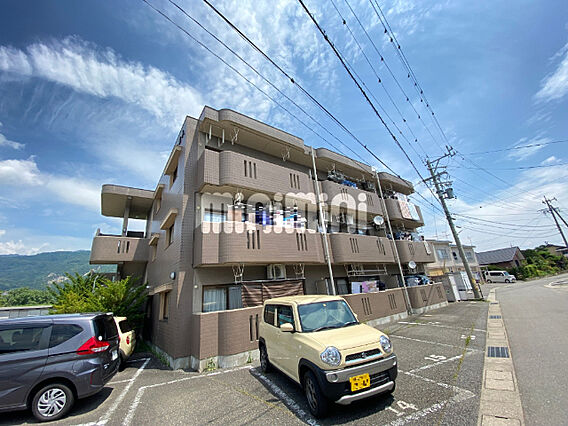 ベルクレール塩入_外観_1