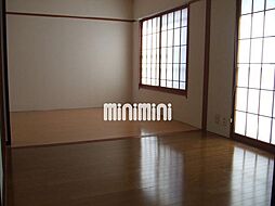 フラット三輪　Ｂ棟 202 2階3Kのリビング/ダイニング