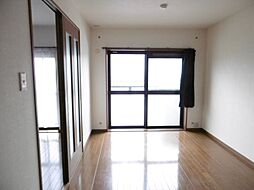 シルクスクエア 203 2階2LDKのリビング/ダイニング