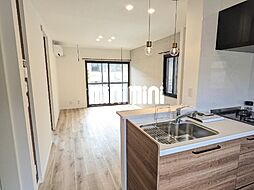 フレグランスForever　Ｅ 101 1階1LDKのリビング/ダイニング