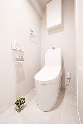 トイレは温水洗...