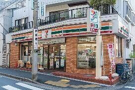 セブン-イレブ...