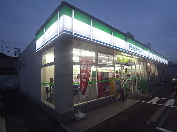 画像15:ファミリーマート 名古屋平中町店 （コンビニ）（510m）