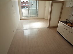 ａｐｒｏ−ｋ 303 3階1DKのリビング/ダイニング