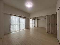 ユニハイム明石 502 5階4DKのリビング/ダイニング