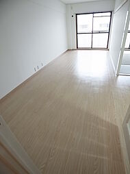 ピルティー本山 405 4階2LDKのリビング/ダイニング