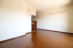 エスペランサ二見　A棟 202 2階1LDKのリビング/ダイニング