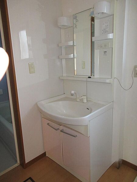 detached 茨城県神栖市賀2100-317

地図を見る