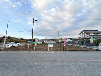 外観：広々とした土地で穏やか生活を送りませんか。