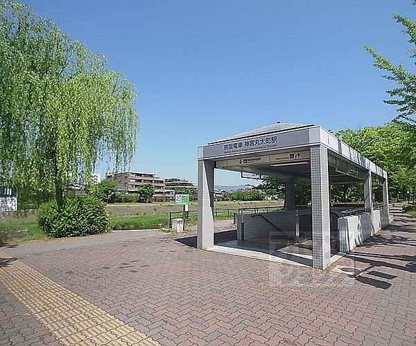 画像22:神宮丸太町駅まで1880m