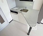 カウンターがまな板スペースとなり、お料理好きも問題無しです。