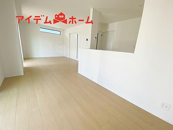 リビング/ダイニングを拡大表示