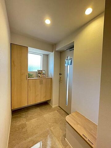 玄関 イトーピア津田沼東リーフガーデン 1階/-