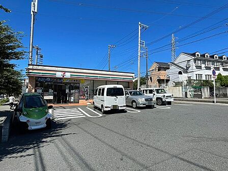 セブンイレブン八千代台10丁目店 徒歩14分。 1100m
