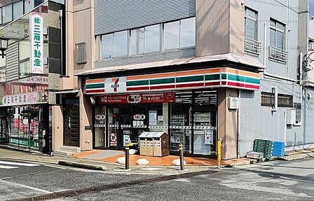 セブンイレブン佐倉志津駅前店 280m