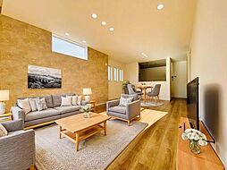 尾張旭市新居町　1号棟 4LDKのリビング/ダイニング