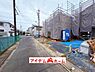 外観：前面道路 平日・土日問わずご案内致します！お気軽にお問合わせ下さい♪ 