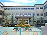 周辺：一宮市立富士小学校（590m）