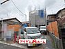 外観：1号棟　外観写真 平日・土日問わずご案内致します！お気軽にお問合わせ下さい♪ 