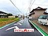 外観：前面道路 平日・土日問わずご案内致します！お気軽にお問合わせ下さい♪ 