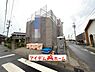 外観：1号棟　外観写真 平日・土日問わずご案内致します！お気軽にお問合わせ下さい♪ 