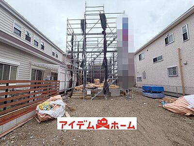 外観：1号棟　外観写真 平日・土日問わずご案内致します！お気軽にお問合わせ下さい♪ 