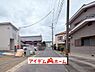 外観：前面道路 平日・土日問わずご案内致します！お気軽にお問合わせ下さい♪ 
