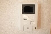 TVドアホンなのでお子さんや女性でも安心です。