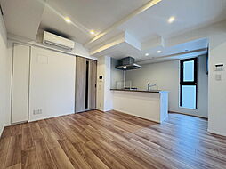 JR山手線 目黒駅 徒歩8分の賃貸マンション 2階1LDKのリビング/ダイニング