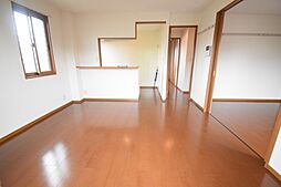 フローラルコートE 201号室 2階2LDKのリビング/ダイニング