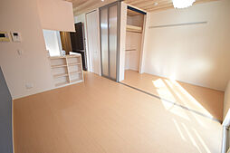 プリンスエドワード 105号室 1階1LDKのリビング/ダイニング