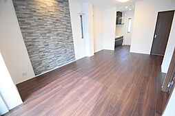 グランシェイド二番町 101号室 1階1LDKのリビング/ダイニング