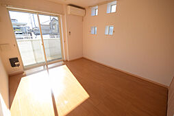 カーサリブラII 105号室 1階1Kのリビング/ダイニング