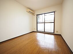 アーバンヴィレッジ武庫之荘 306 3階1Kのリビング/ダイニング