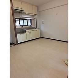 リヴィエール尾浜 217 2階2LDKのリビング/ダイニング