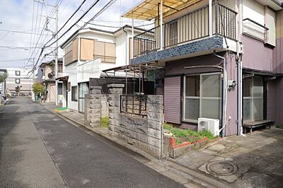 外観：販売されている全ての土地が、宅地用の土地であるとは限りません。都市計画法に基づき、基本的に住宅を建てることができるのは土地計画区であることに加え、市街化区域として定められている地域のみとなっています。